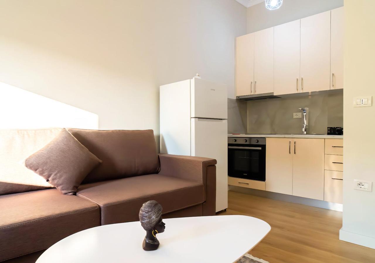 Home Inn Apartment 2 Near City Center Tiran Dış mekan fotoğraf