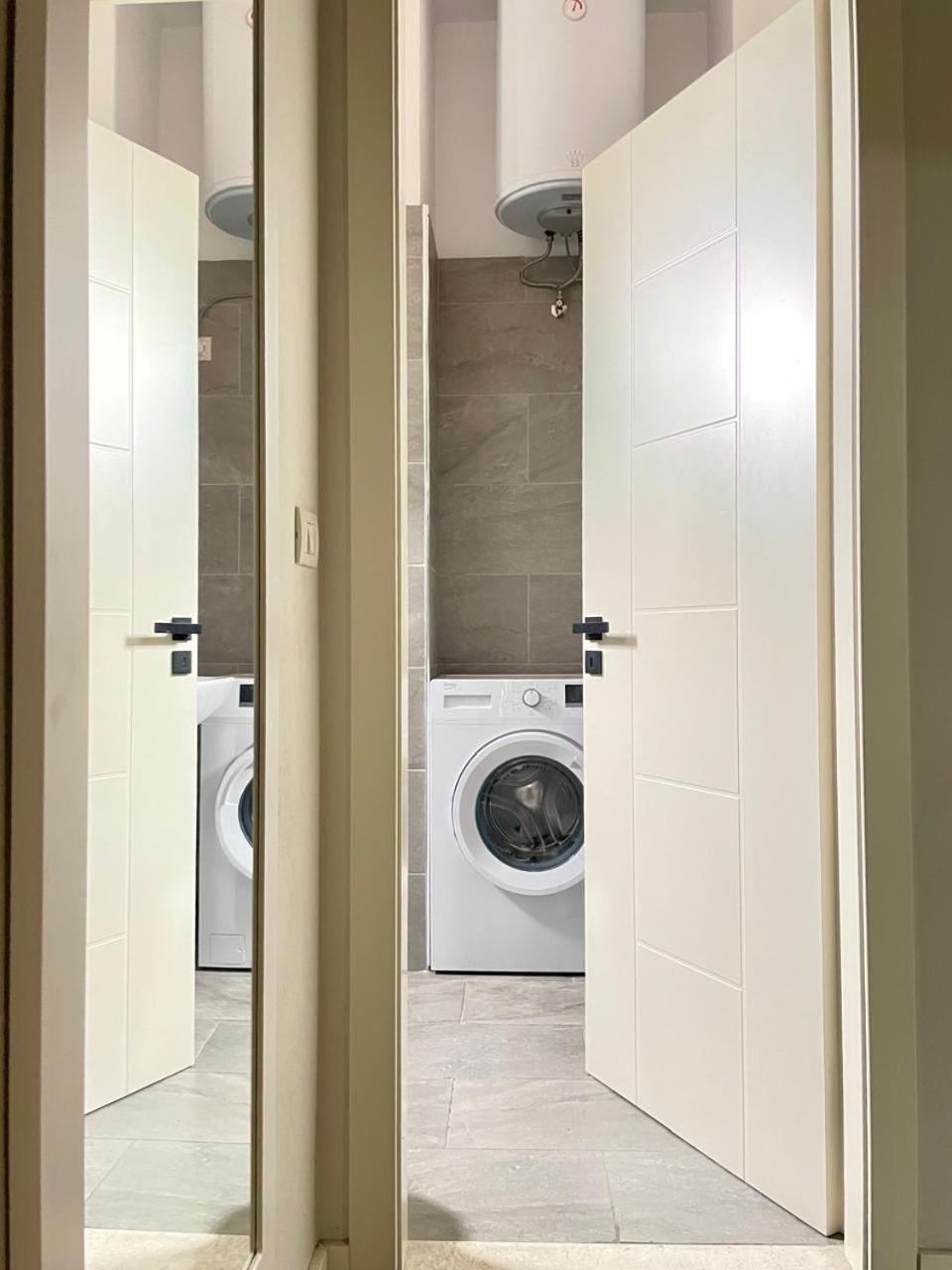 Home Inn Apartment 2 Near City Center Tiran Dış mekan fotoğraf